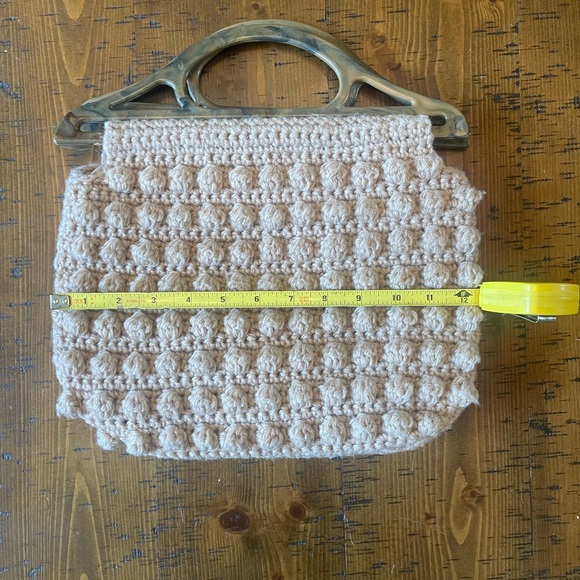 Unique Crocheted Purse. Beige color. - Picture 2 of 3